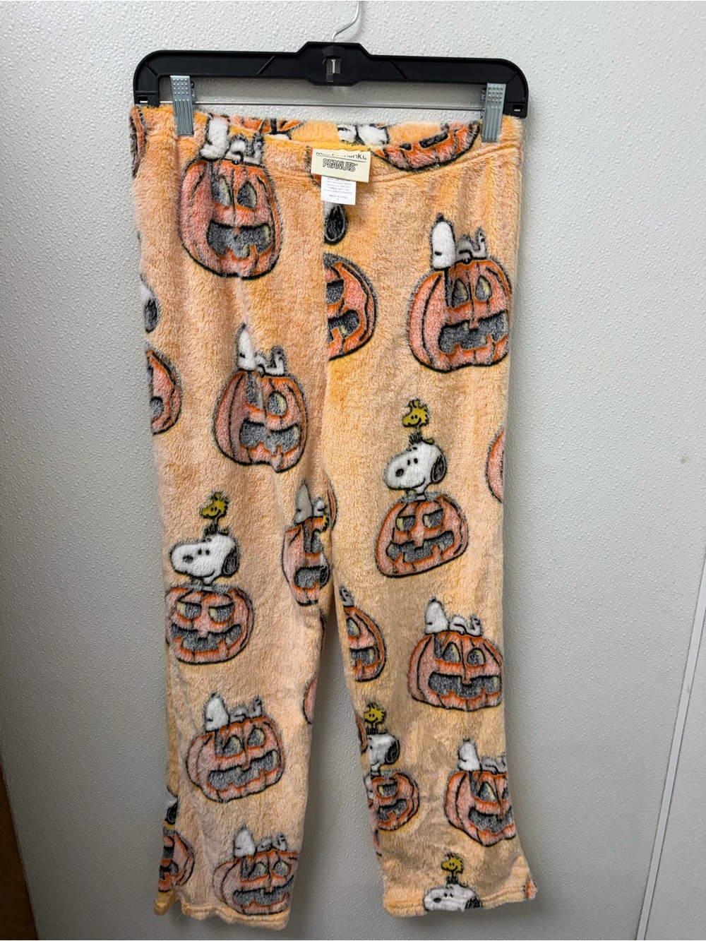 Peanuts Peach/Orange Snoopy & Woodstock Pumpkin Fleece Pajama Pants
